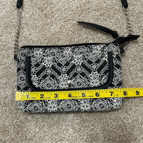 Steve Madden Black Paisley Crossbody Purse Bag Mini Small White Hearts Chain - Picture 8 of 10